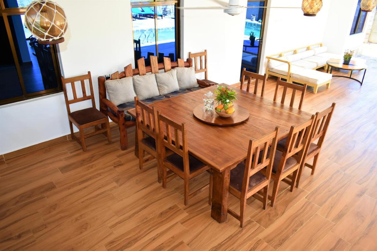 Private Backdoor Villa With Big Swimming Pool And Services Of Chef Included Diani Beach Exterior photo