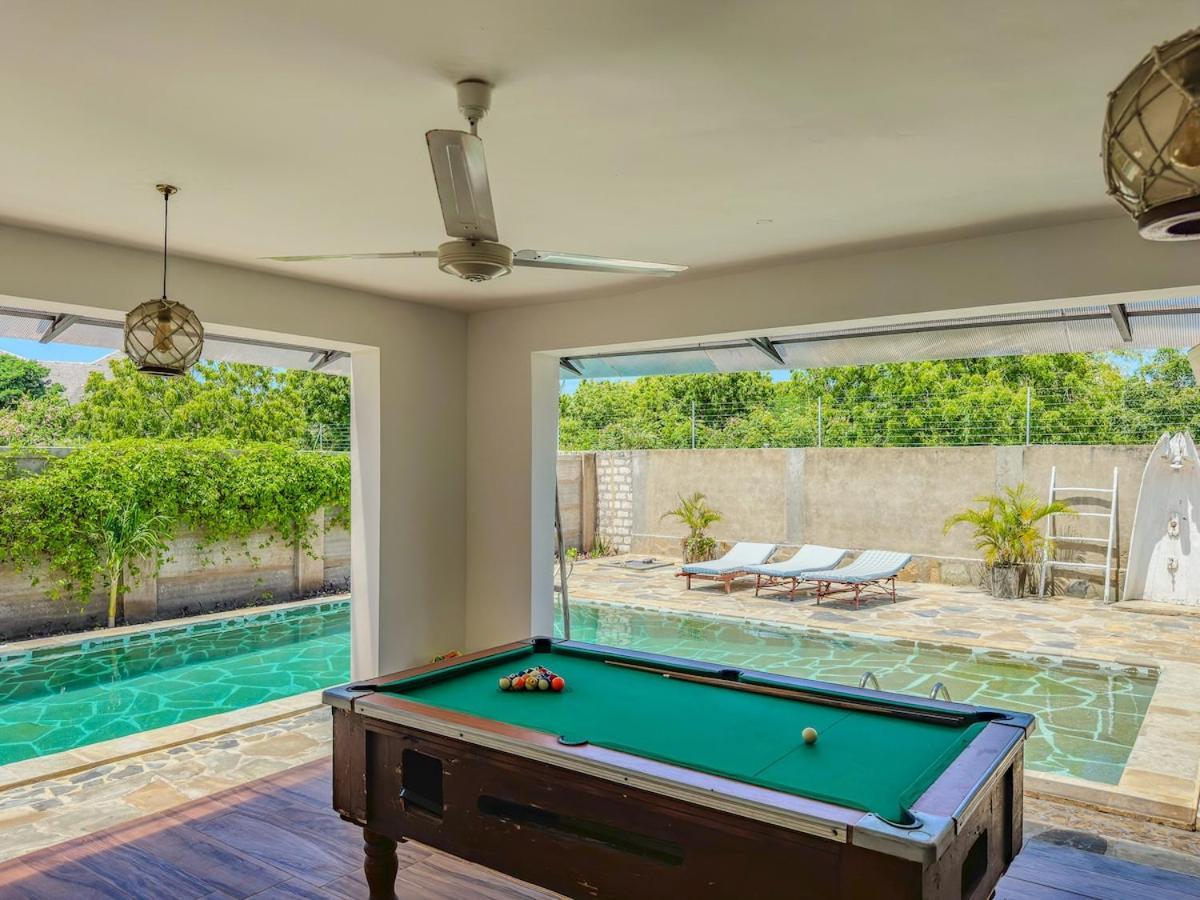Private Backdoor Villa With Big Swimming Pool And Services Of Chef Included Diani Beach Exterior photo